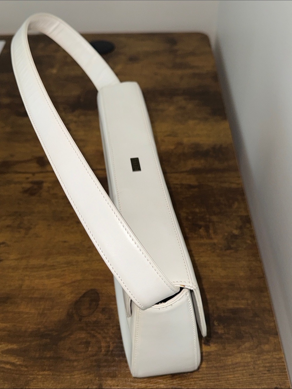 Authentic Bally White Leather Shoulder Bag extremely rare! Elegant & beautiful - Picture 6 of 11